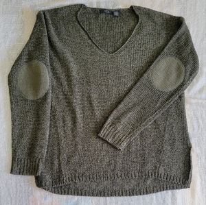 RDI green women's V-neck sweater M